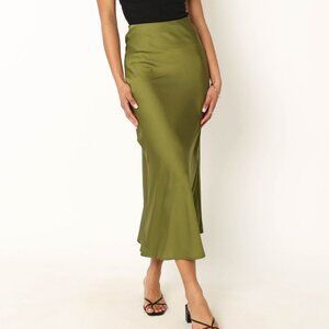 Petal & Pup Nellie Satin Midi Skirt | Olive Green | Size US 6 AUS 8 | NWT